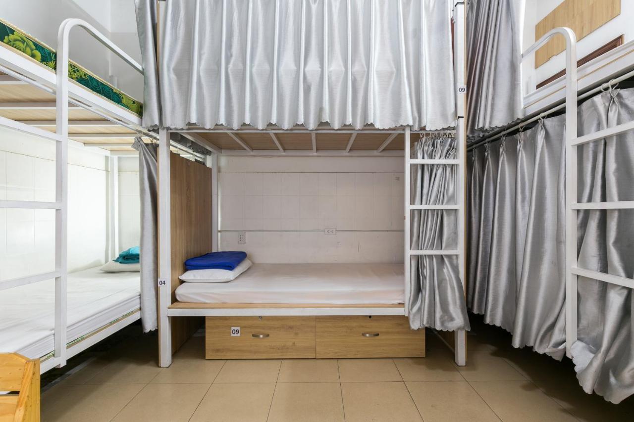 Spot On 710 Sakura Hostel Cholon Хошимин Экстерьер фото