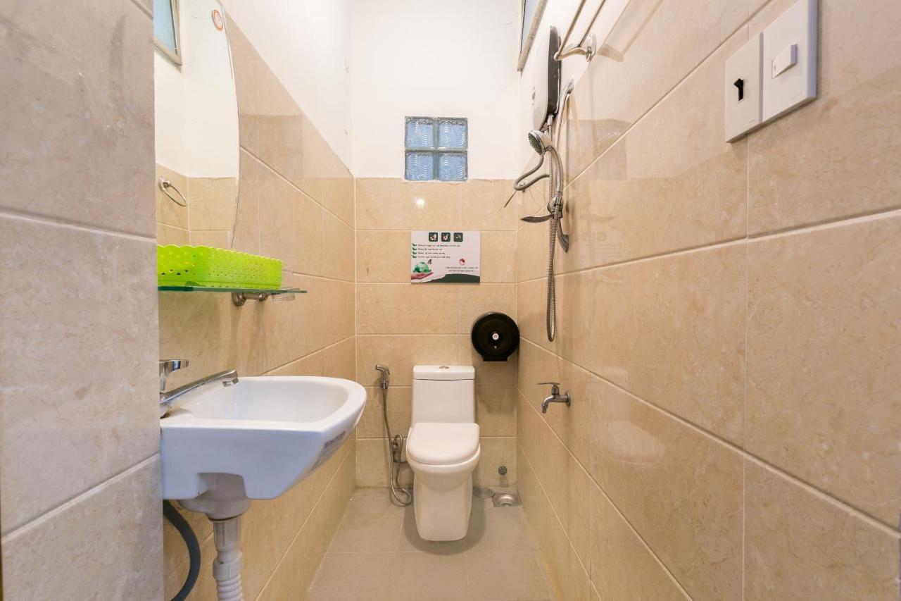 Spot On 710 Sakura Hostel Cholon Хошимин Экстерьер фото