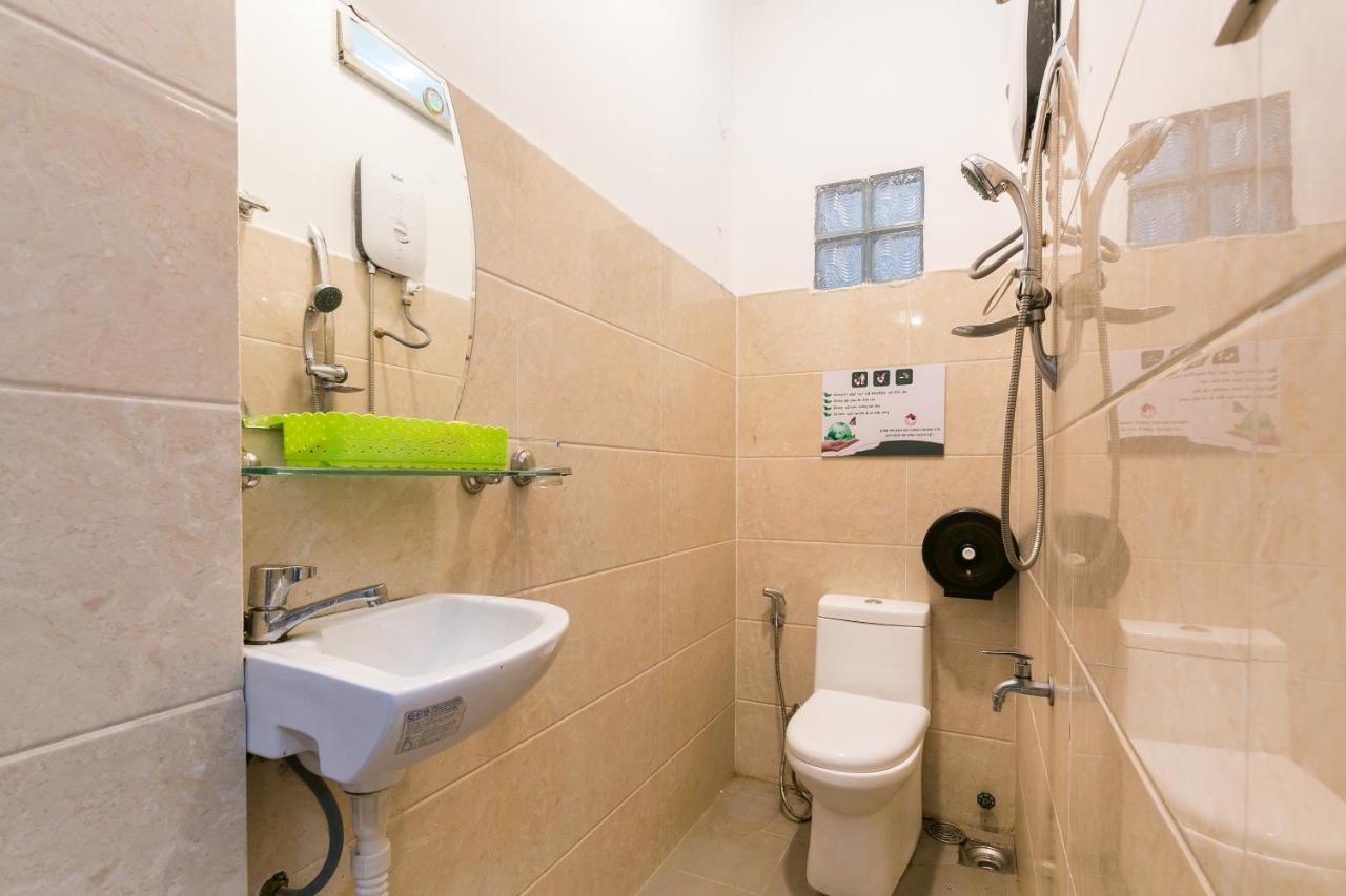 Spot On 710 Sakura Hostel Cholon Хошимин Экстерьер фото