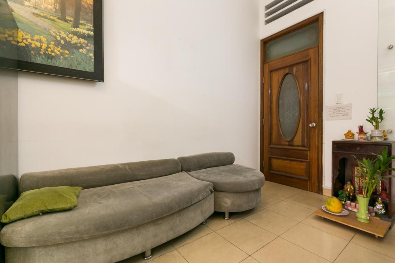 Spot On 710 Sakura Hostel Cholon Хошимин Экстерьер фото
